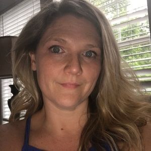 Meet your Posher, Courtney